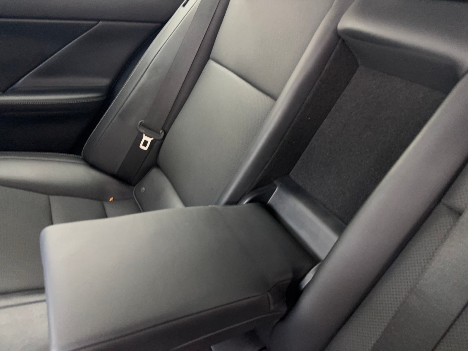 Used 2024 Lexus IS 300 w/ Comfort Package RWD image 44