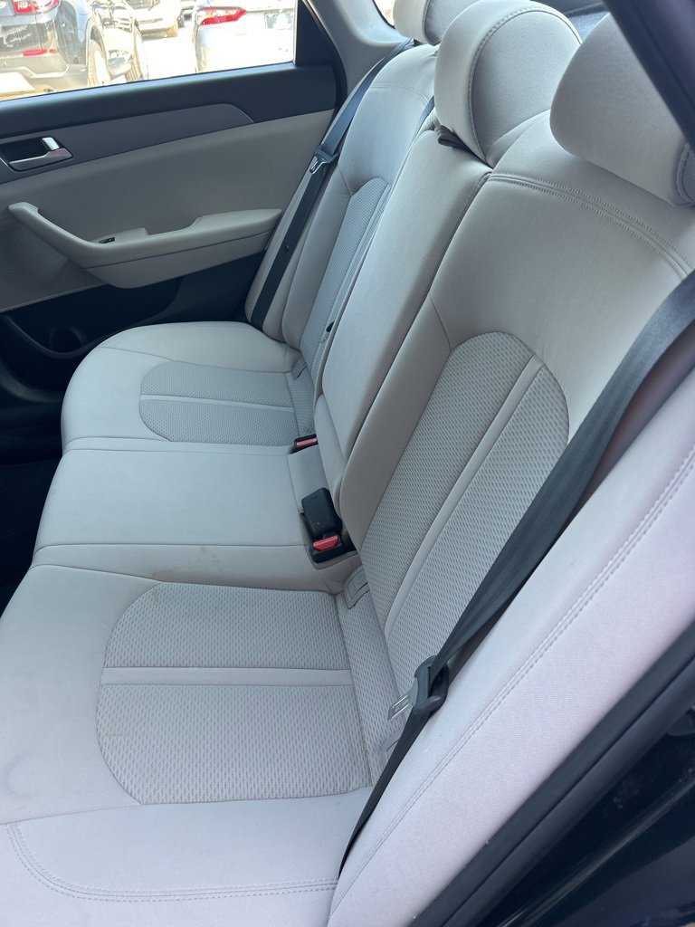Used 2017 Hyundai Sonata SE image 11
