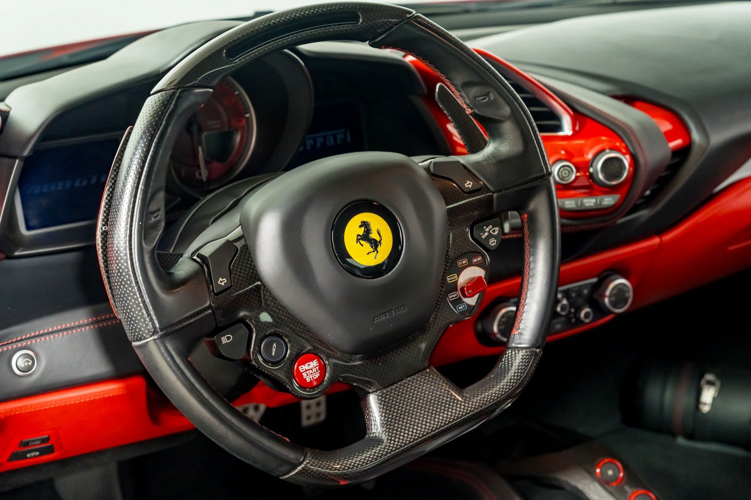 Used 2018 Ferrari 488 GTB RWD image 21