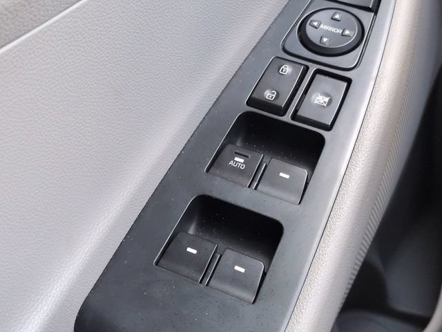 Used 2019 Hyundai Tucson Value FWD image 23