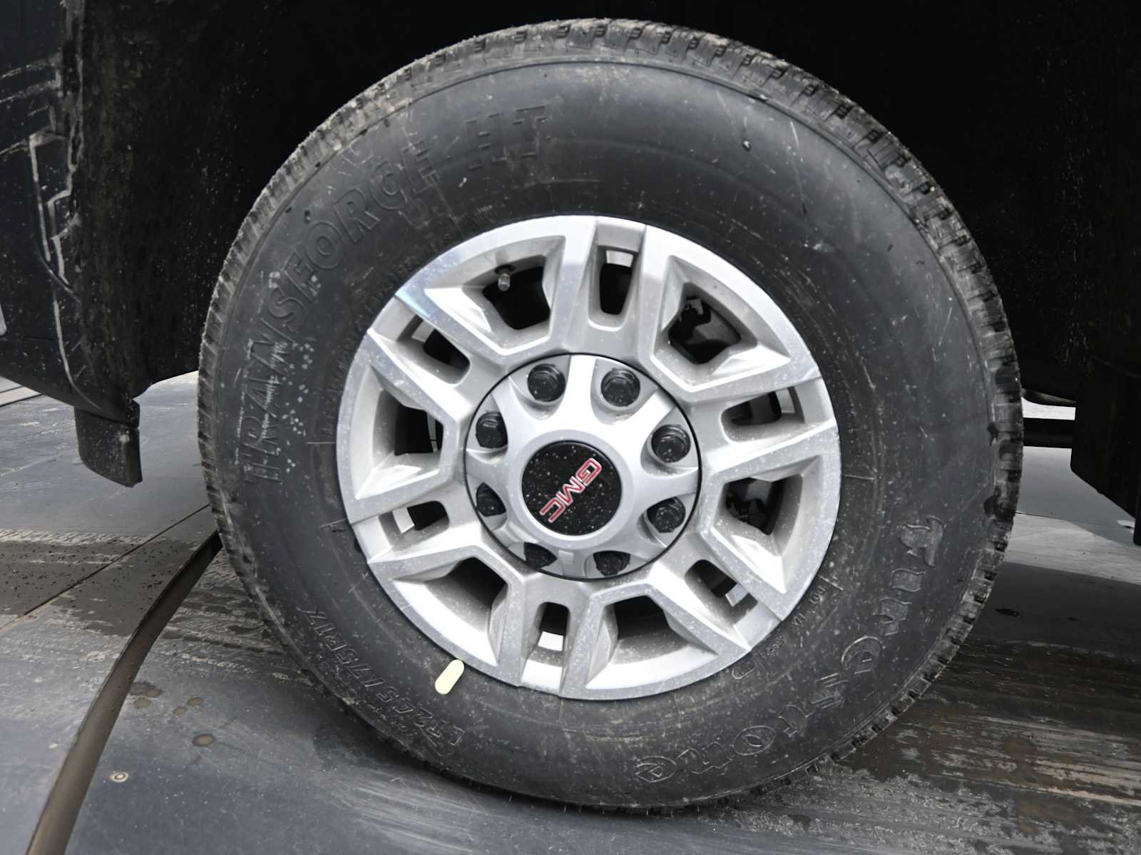 New 2026 GMC Sierra 2500 Pro w/ 1SA Pro Safety Plus Package AWD/4WD image 10
