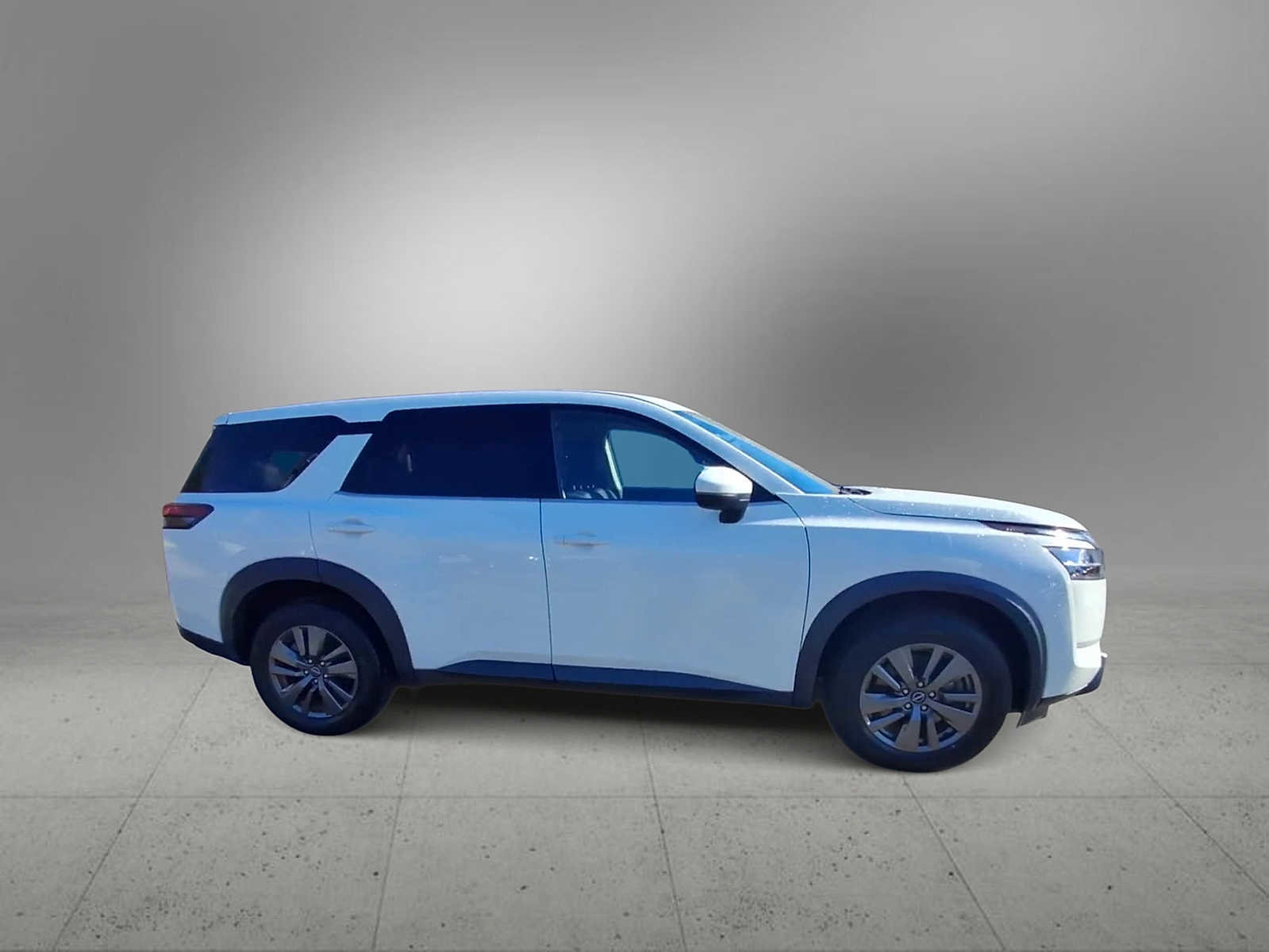 Used 2022 Nissan Pathfinder S w/ Cargo Package image 9