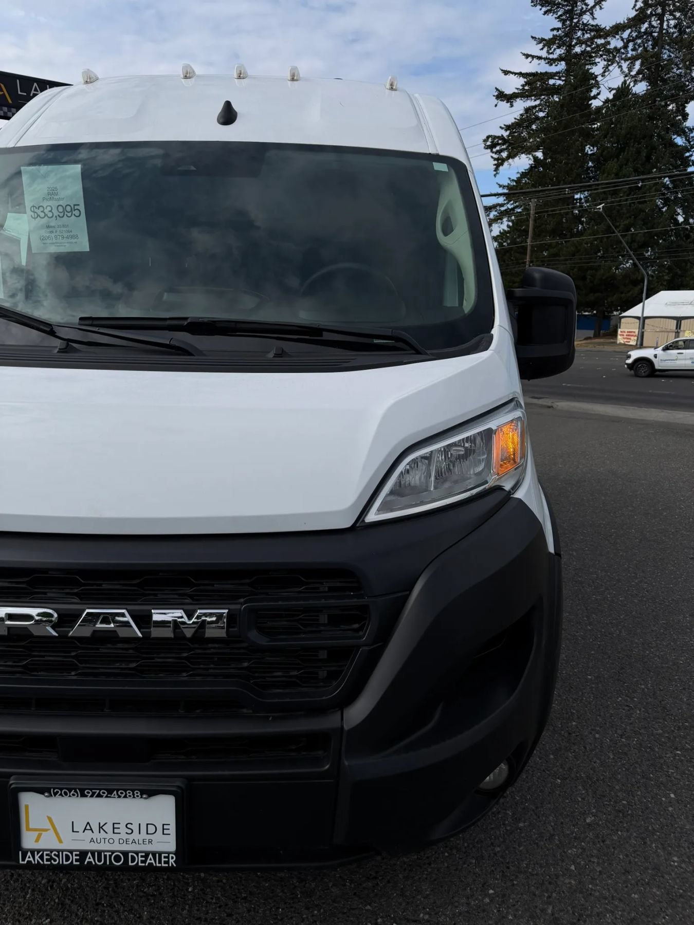 Used 2025 RAM ProMaster 2500 w/ Convenience Group FWD image 12