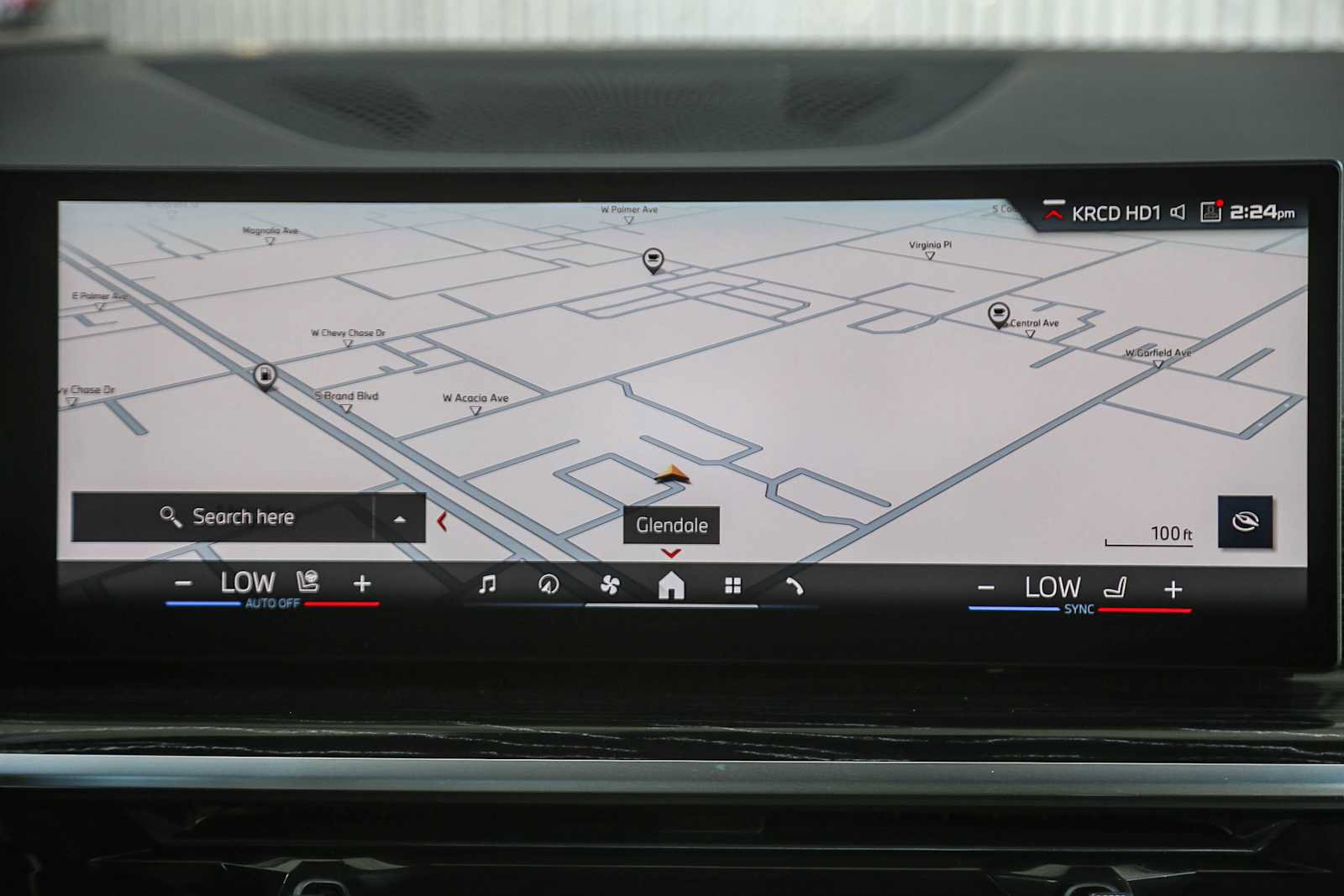 Used 2026 BMW X7 M60i w/ Climate Comfort Package image 11