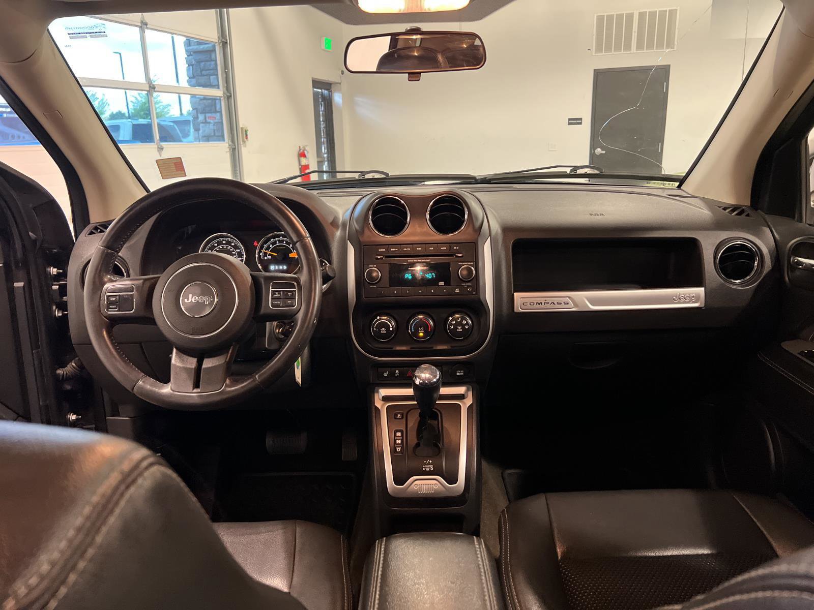 Used 2014 Jeep Compass Latitude AWD/4WD image 25