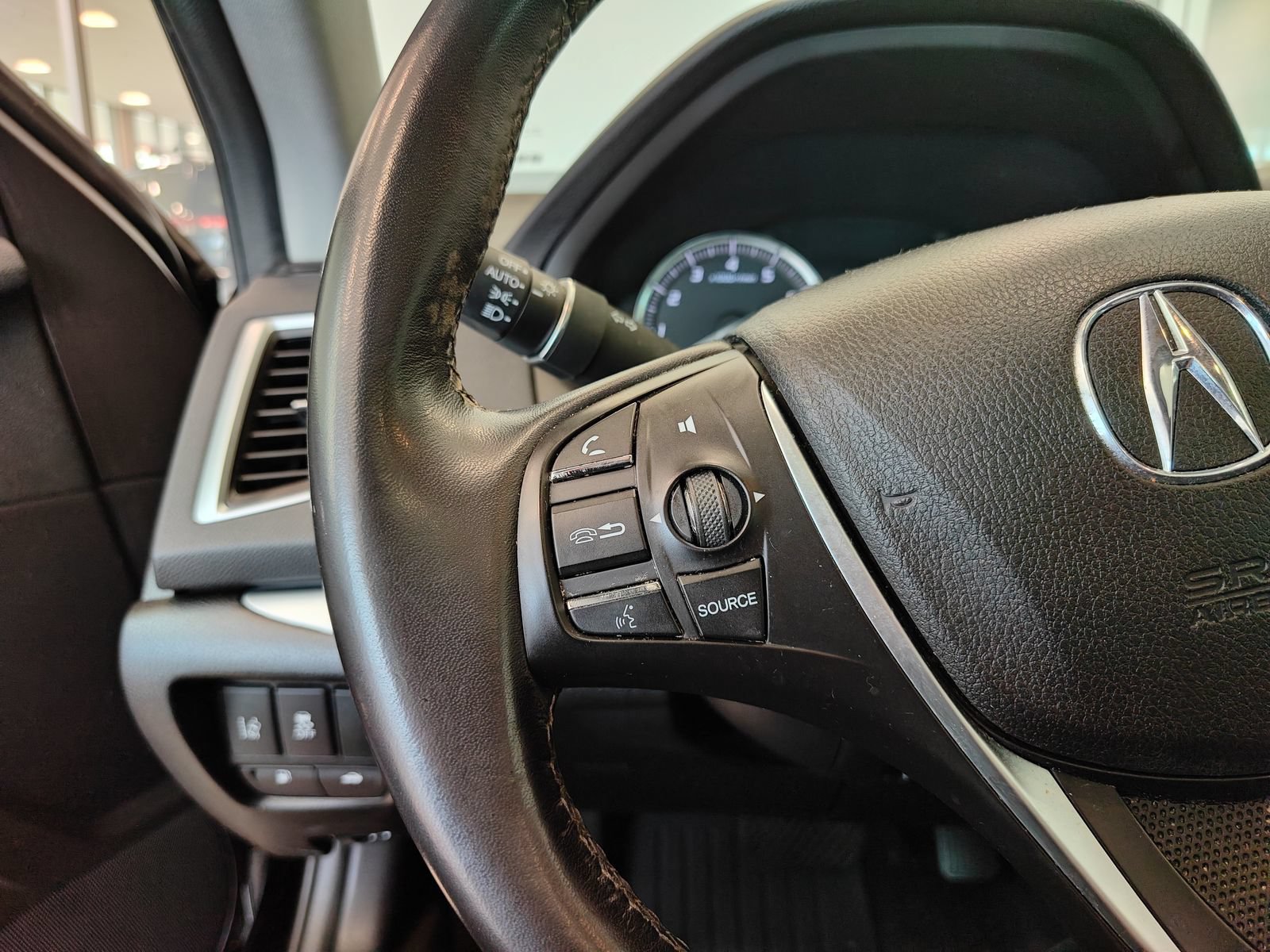 Used 2015 Acura TLX w/ Technology Package AWD/4WD image 13