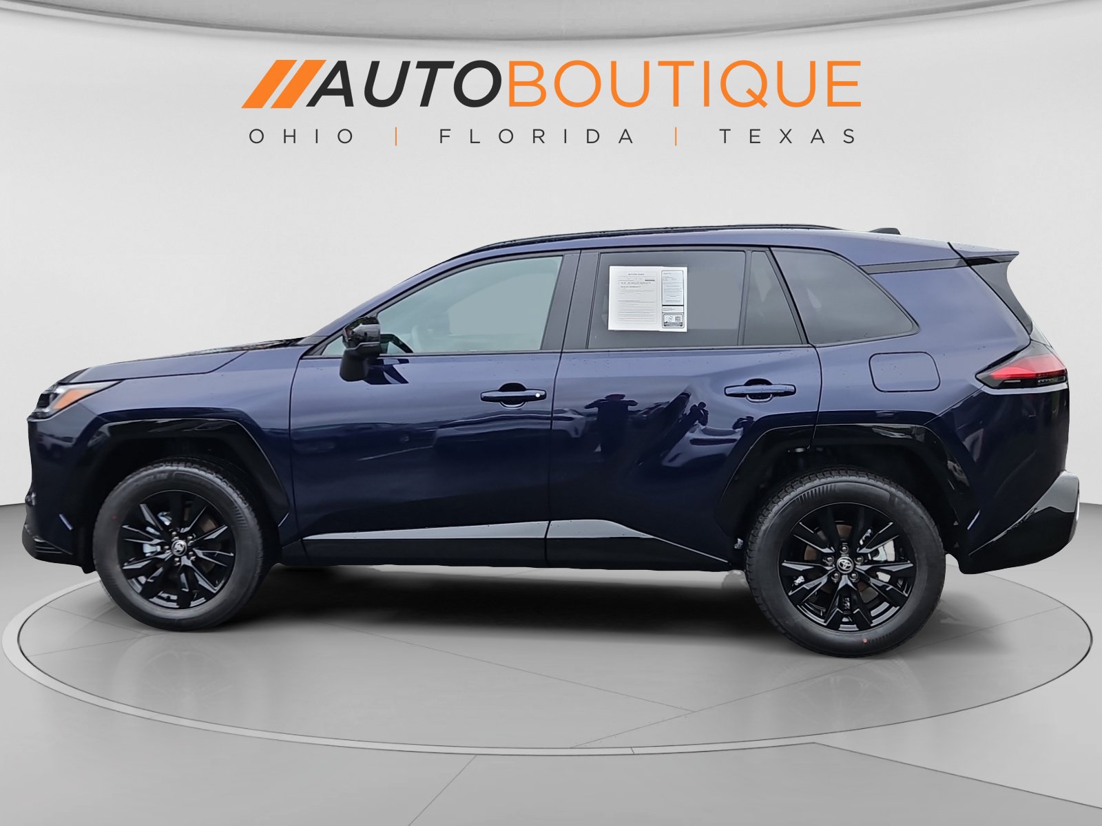 Used 2026 Toyota RAV4 SE w/ Convenience Package AWD/4WD image 2