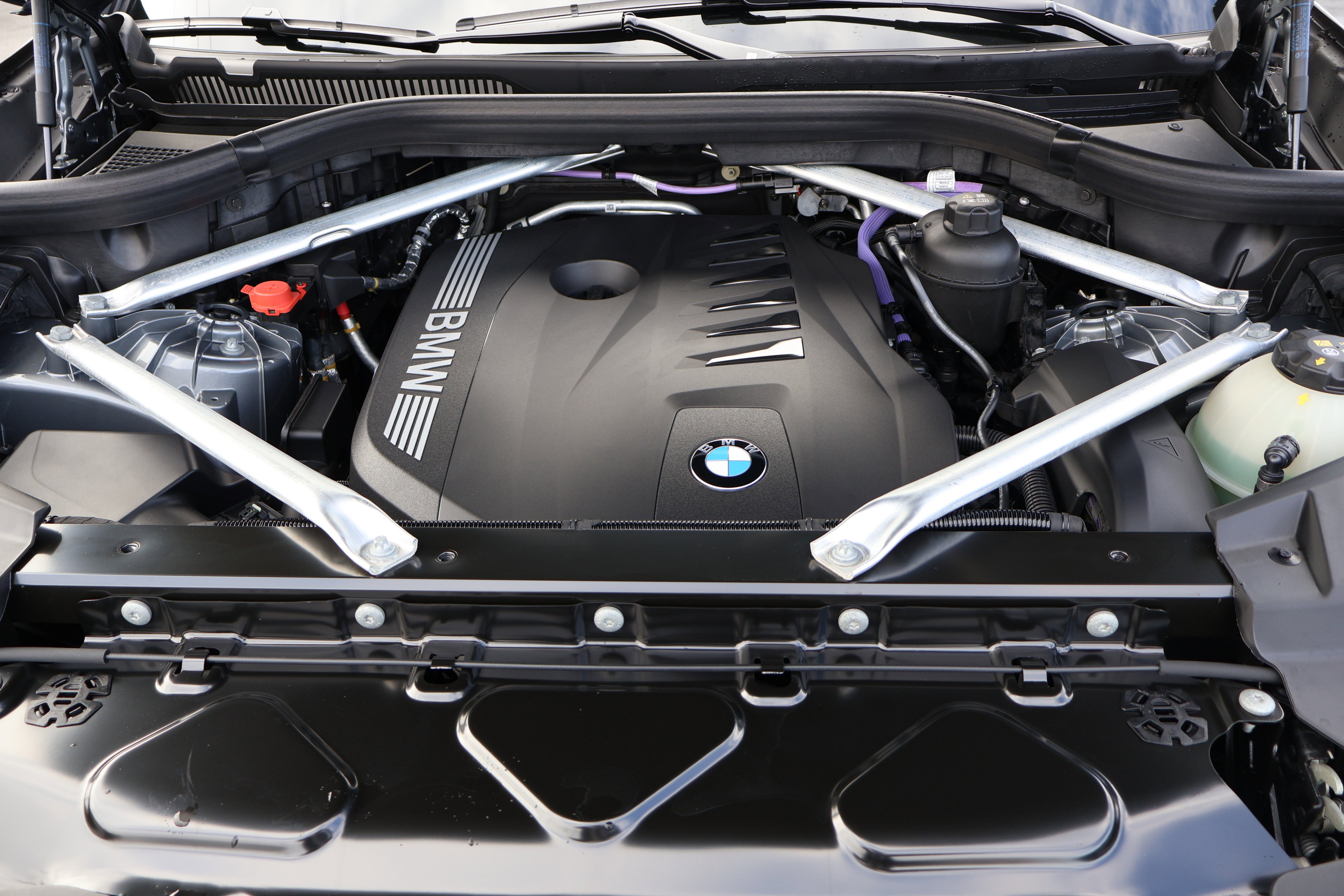 Used 2026 BMW X5 xDrive40i w/ M Sport Package image 41