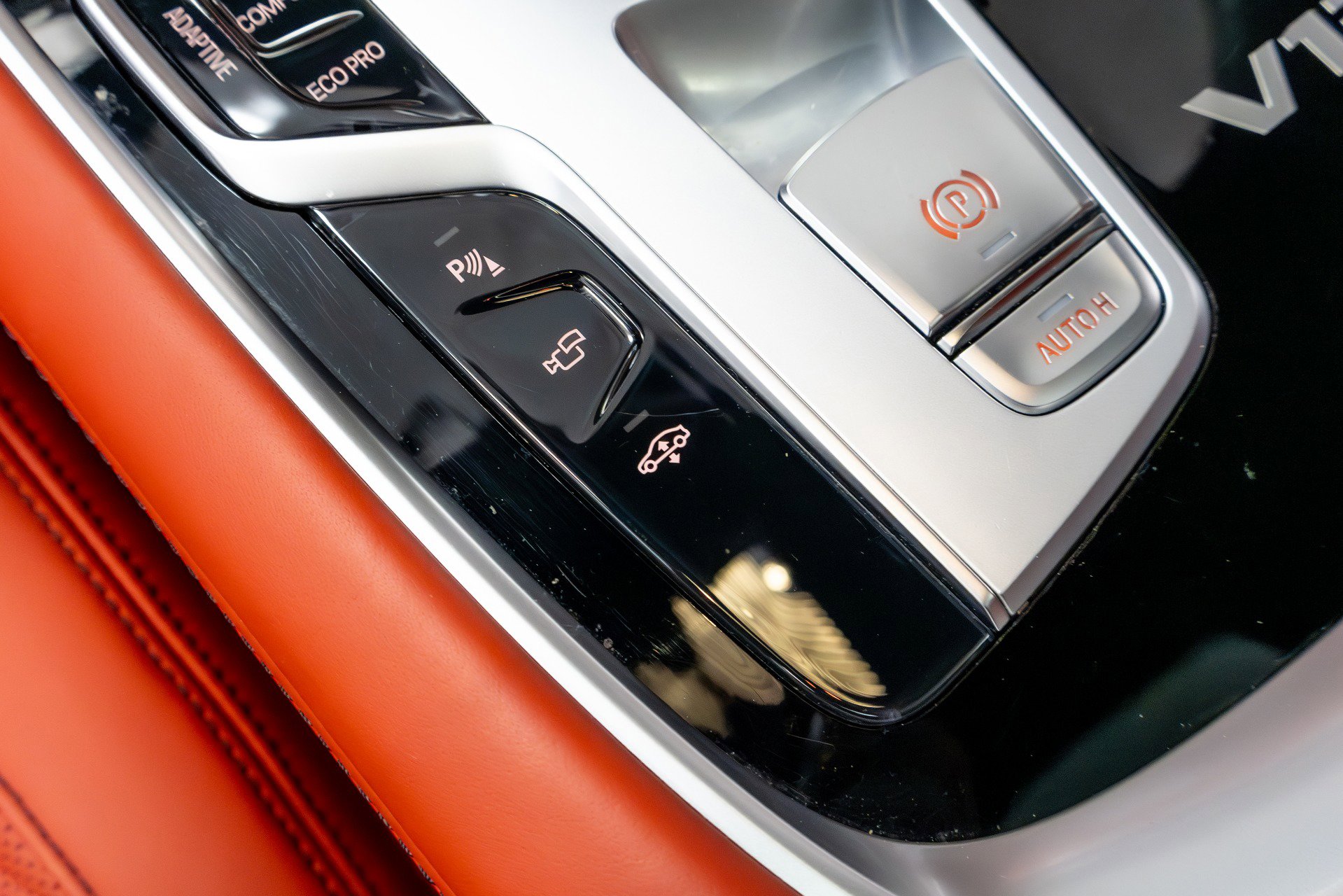 Used 2022 BMW M760i xDrive image 76