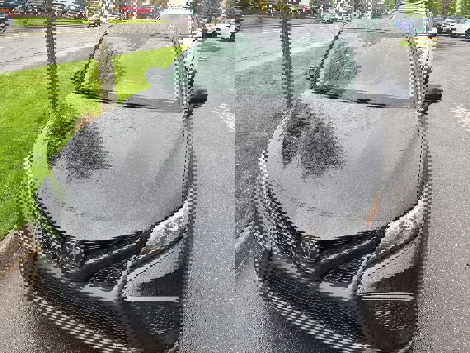 Used 2022 Toyota Camry SE FWD image 9