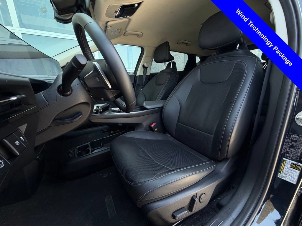 Used 2022 Kia EV6 Wind w/ Wind Technology Package AWD/4WD image 7