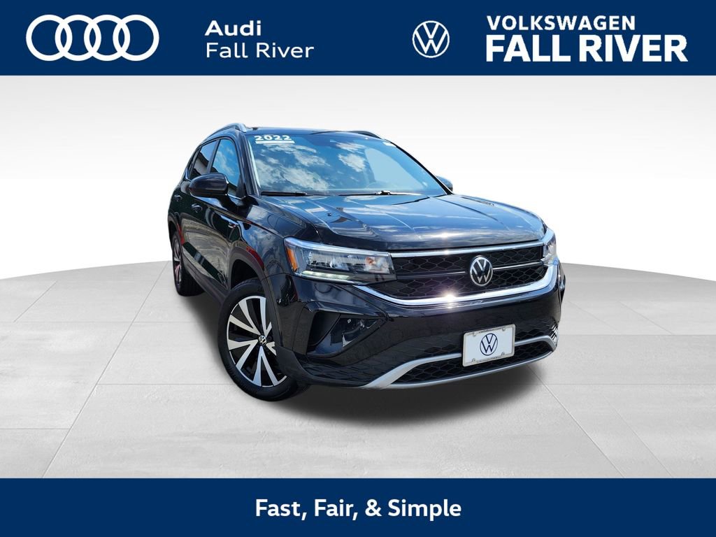 Certified 2022 Volkswagen Taos SE w/ Panoramic Sunroof Package image 1