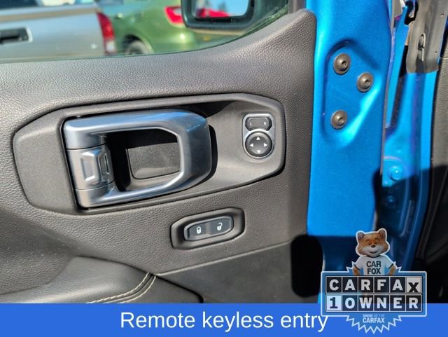 Used 2021 Jeep Gladiator Overland w/ Dual Top Group image 16