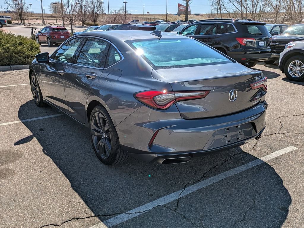 Used 2023 Acura TLX Advance image 6