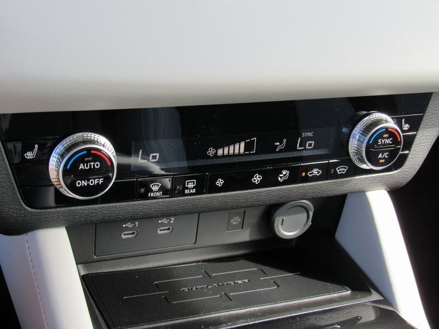 New 2025 Mitsubishi Outlander SE image 19