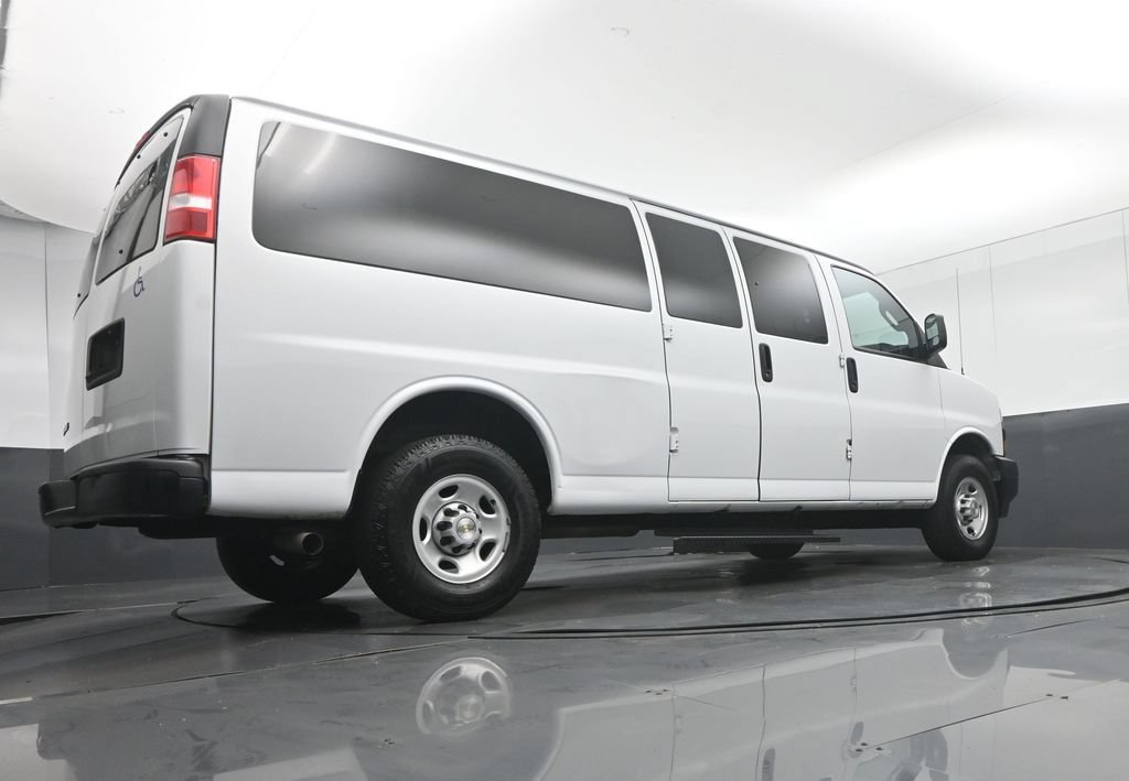 Used 2023 Chevrolet Express 3500 LS RWD image 52
