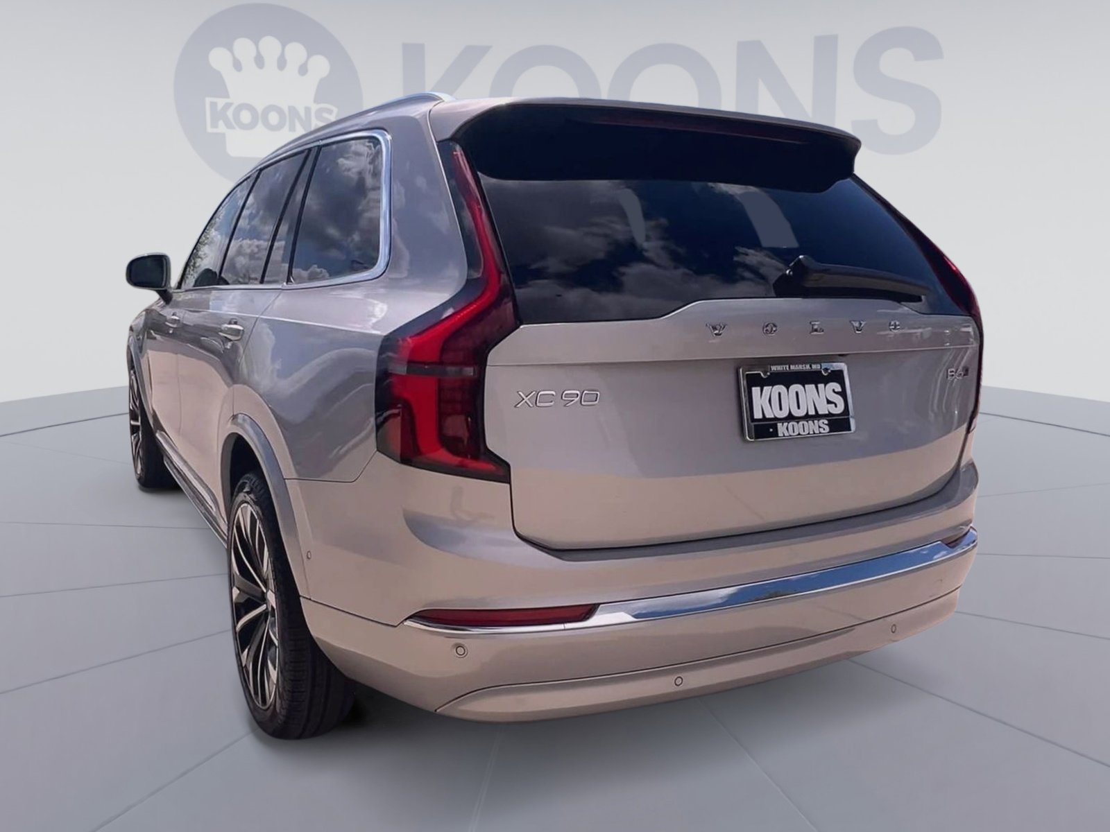 Certified 2025 Volvo XC90 B6 Plus AWD/4WD image 10