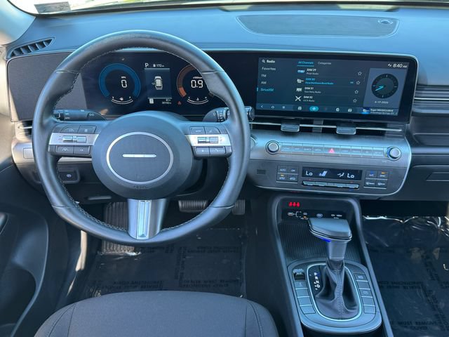 Used 2025 Hyundai Kona SEL AWD/4WD image 4