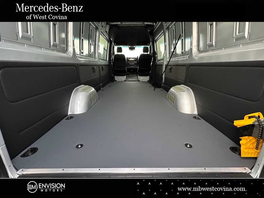 New 2023 Mercedes-Benz Sprinter 2500 image 15
