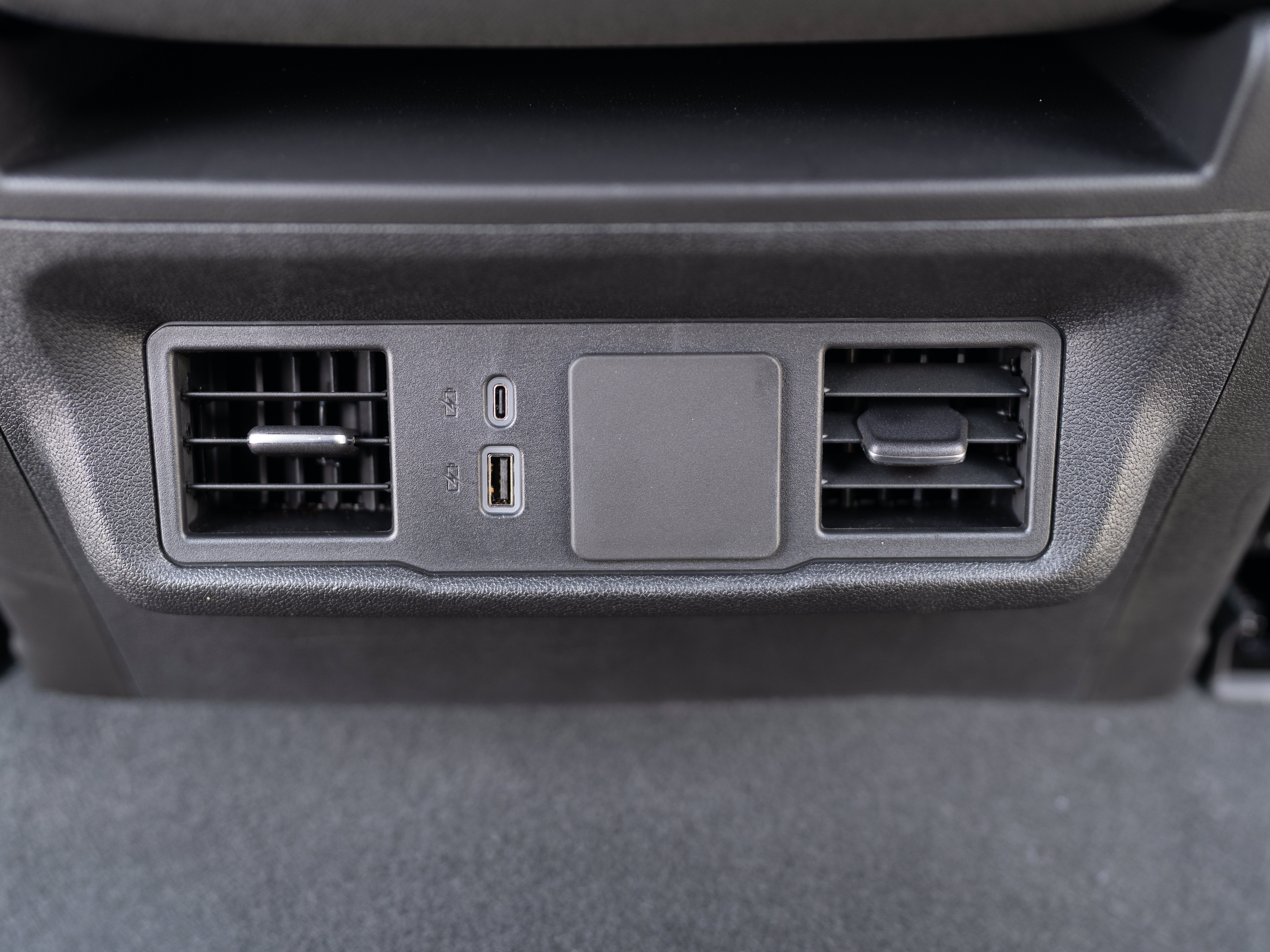 Used 2026 Chevrolet Silverado 1500 Custom RWD image 11