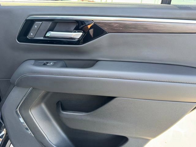 Certified 2025 Chevrolet Tahoe Z71 image 11