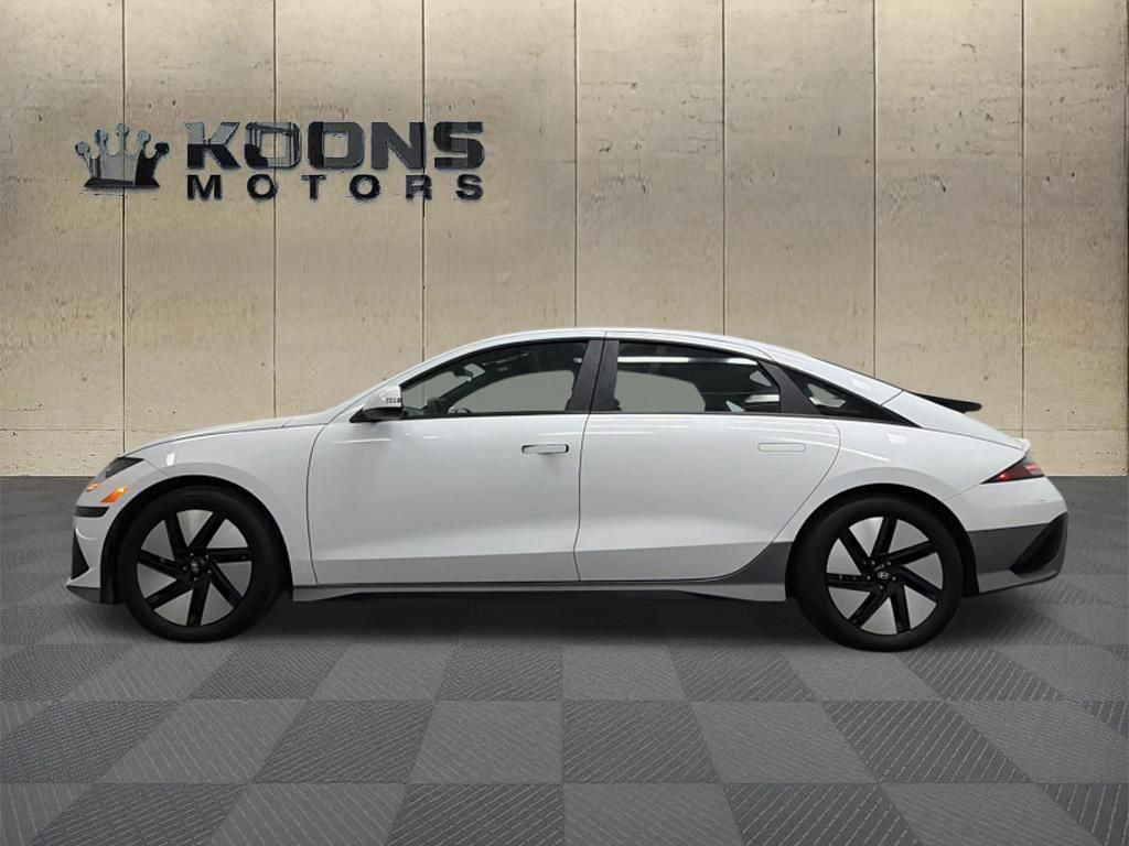 Used 2024 Hyundai Ioniq 6 SE RWD image 4