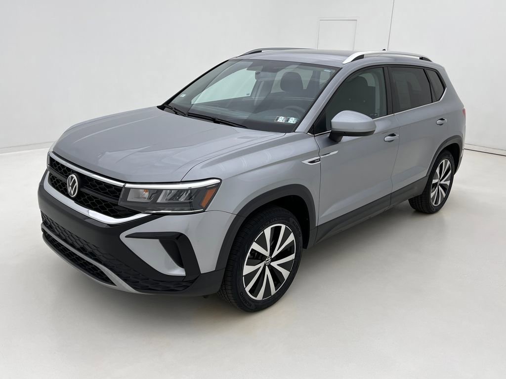 Used 2022 Volkswagen Taos SE AWD/4WD image 4
