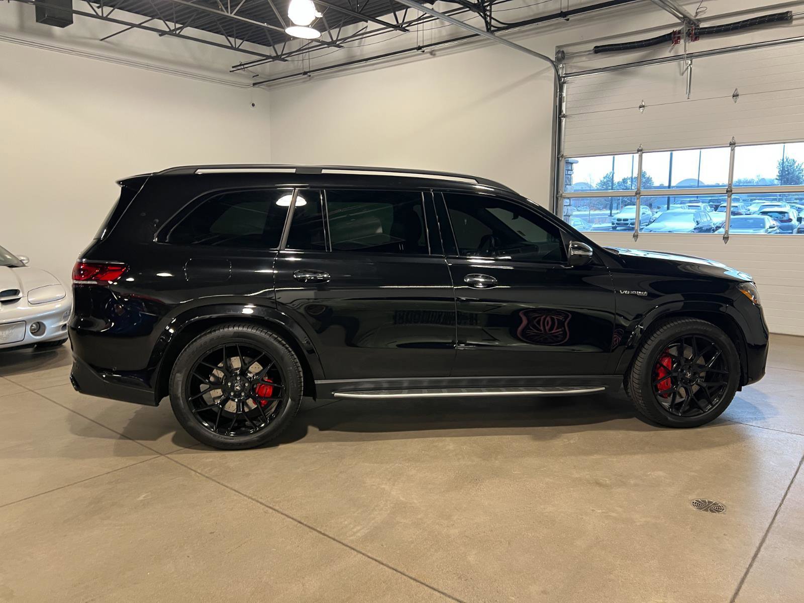 Used 2023 Mercedes-Benz GLS 63 AMG 4MATIC image 2