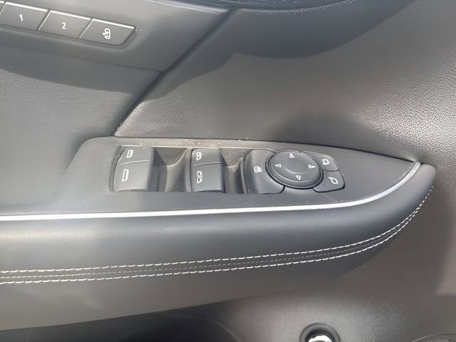 Used 2023 Buick Envision Essence AWD/4WD image 11