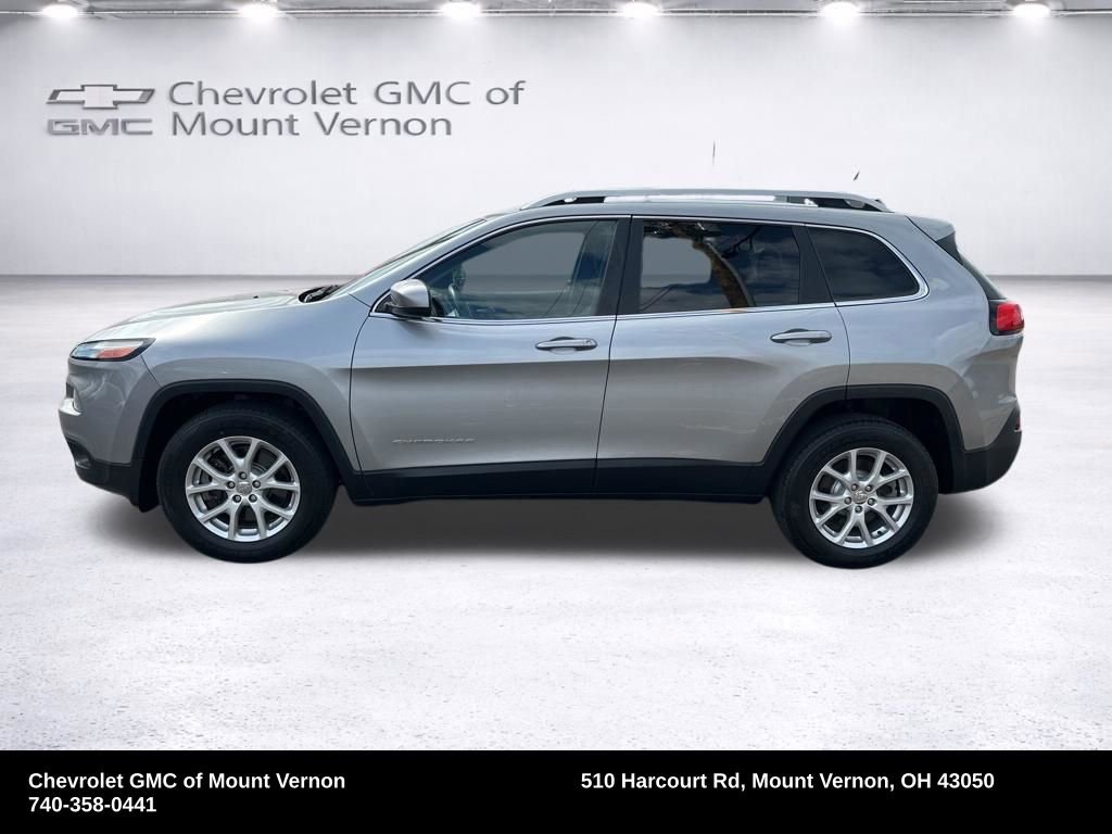 Used 2016 Jeep Cherokee Latitude image 2