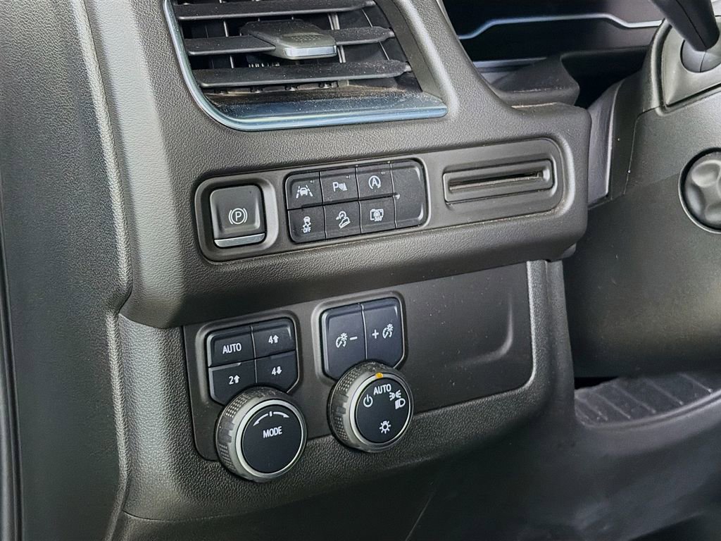 Used 2023 Chevrolet Tahoe Z71 w/ Luxury Package image 12