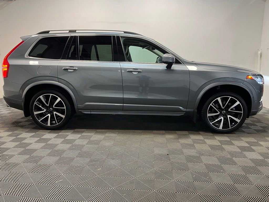 Used 2018 Volvo XC90 T6 Momentum w/ Convenience Package AWD/4WD image 4
