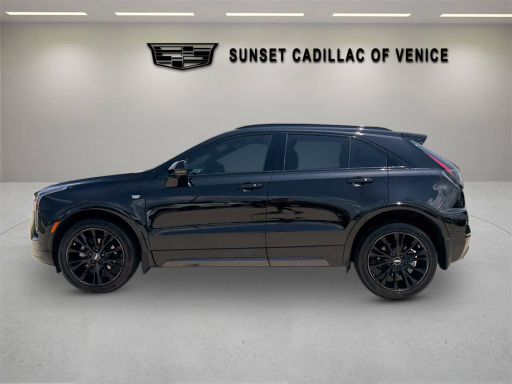 Used 2025 Cadillac XT4 Sport w/ LPO, Onyx Lite Package AWD/4WD image 6