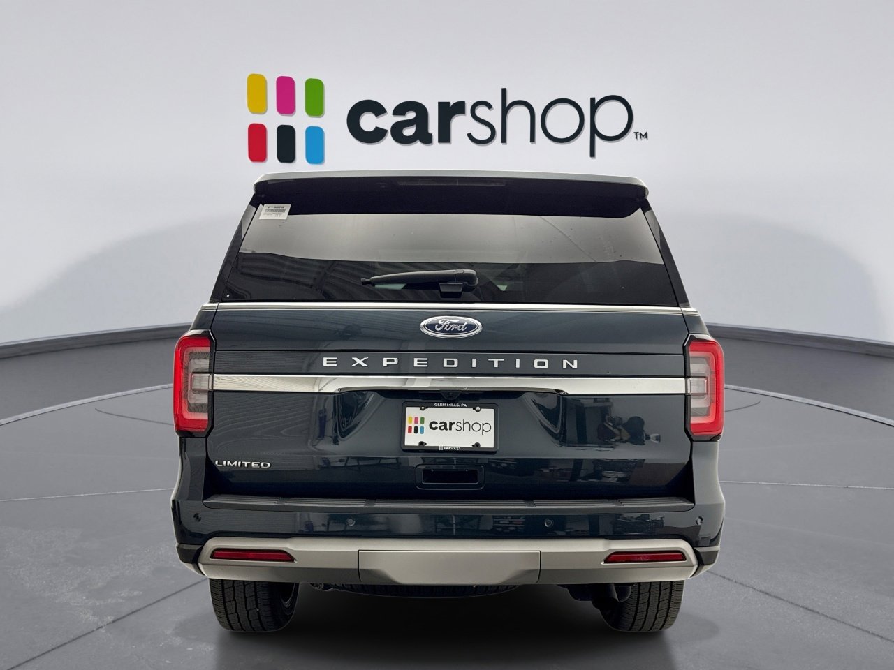 Used 2022 Ford Expedition Limited image 4