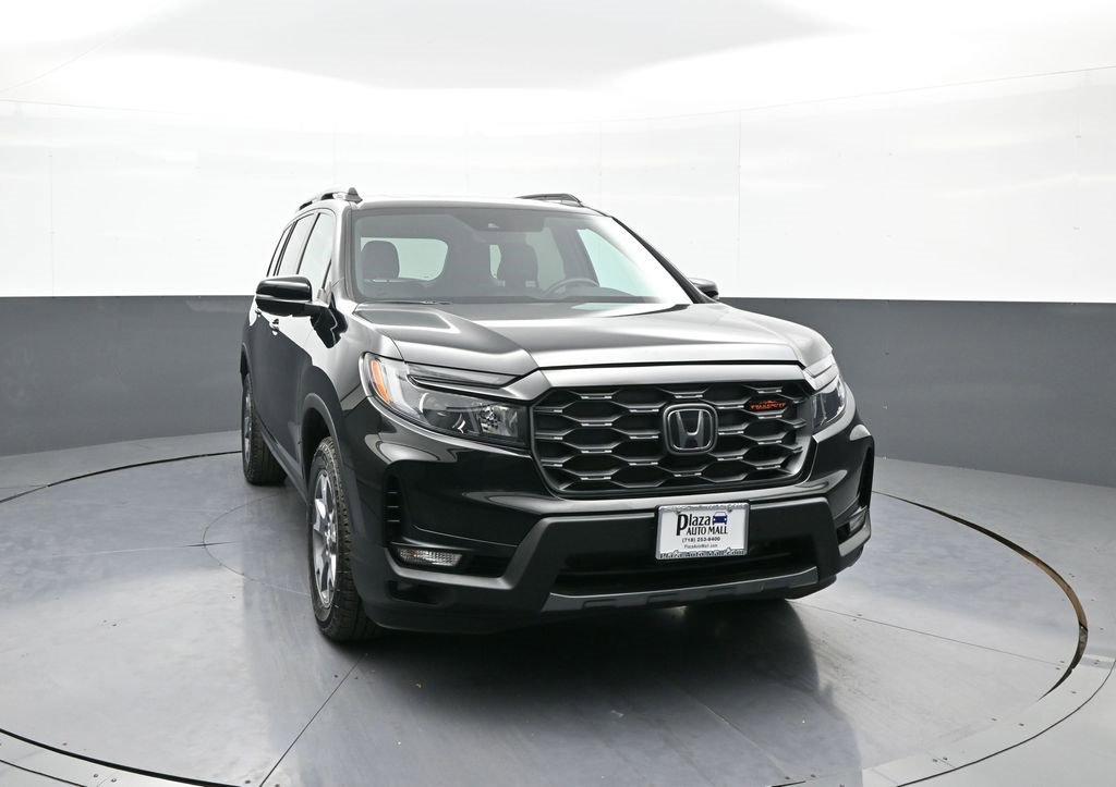 Certified 2022 Honda Passport TrailSport image 3