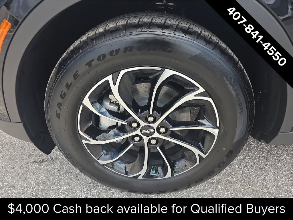 New 2026 Lincoln Nautilus Premier AWD/4WD image 8