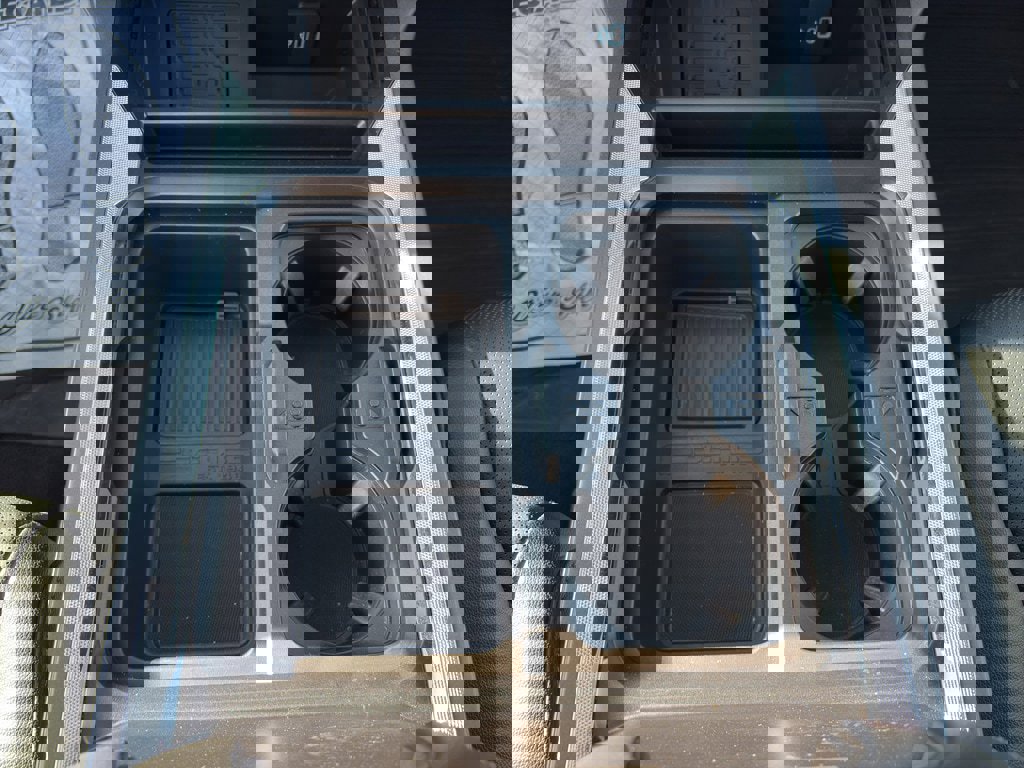 Used 2024 Ford F350 Lariat image 18