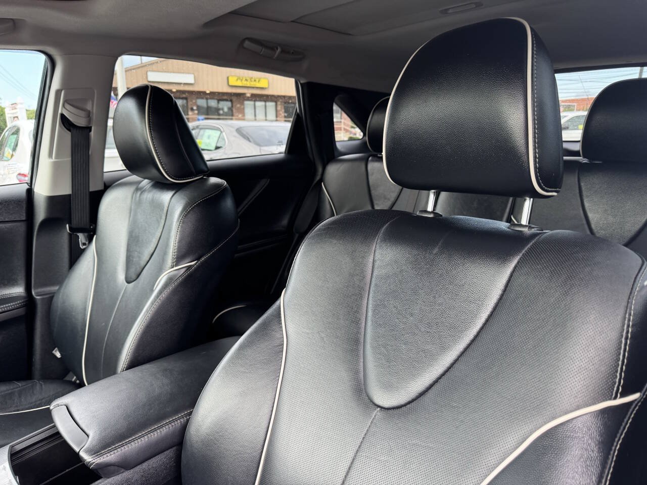 Used 2013 Toyota Venza AWD image 14