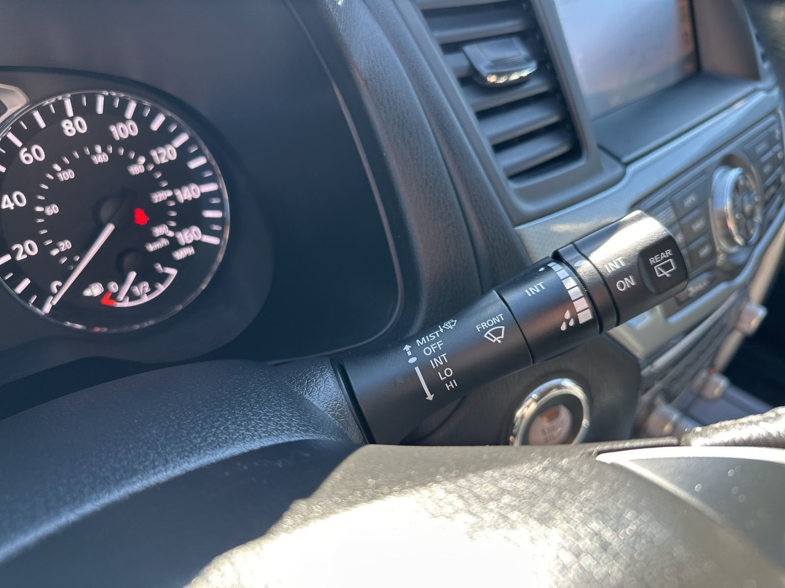 Used 2019 Nissan Pathfinder SL AWD/4WD image 50