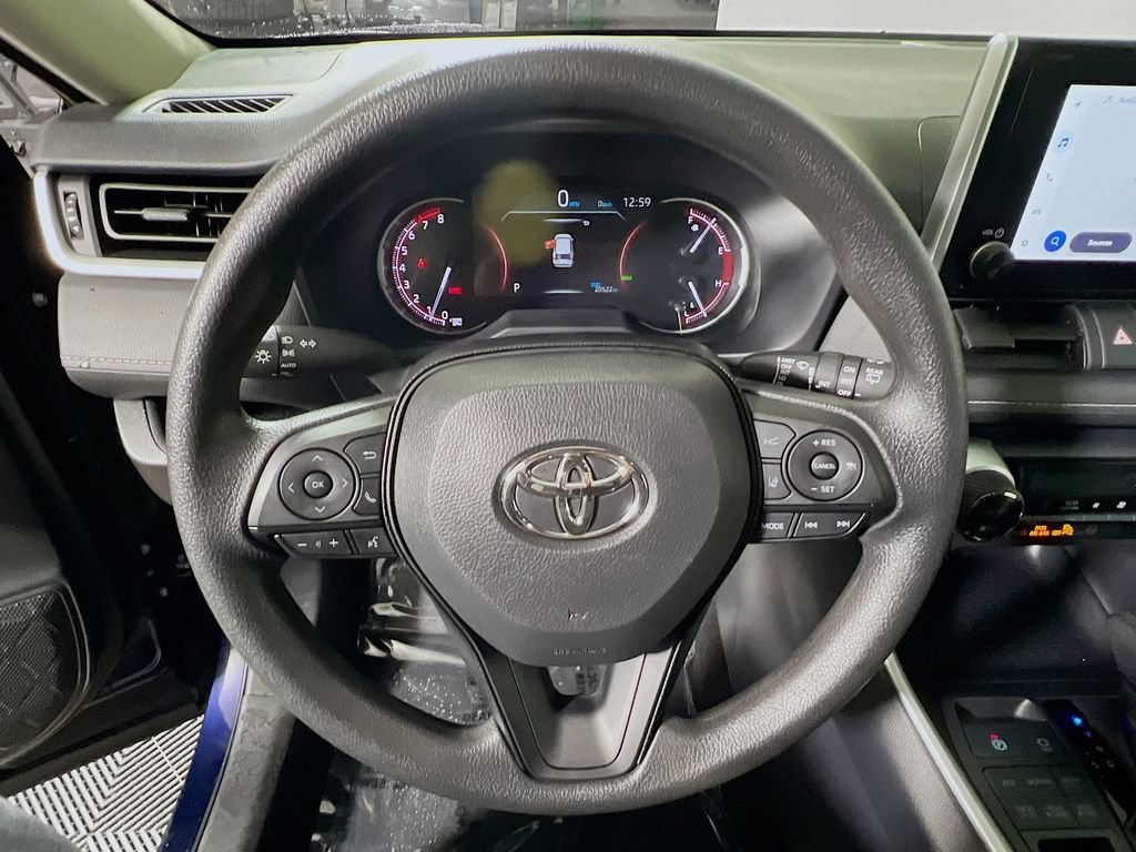 Certified 2025 Toyota RAV4 XLE AWD/4WD image 9