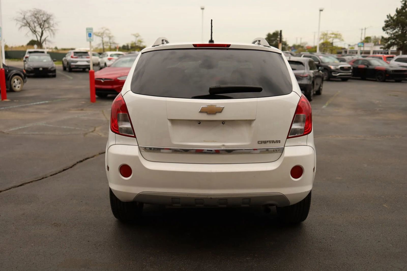 Used 2013 Chevrolet Captiva Sport LT FWD image 6
