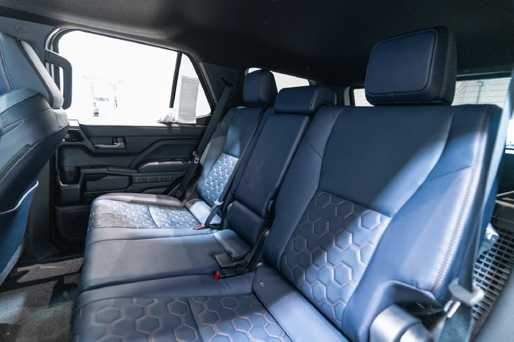 New 2026 Toyota 4Runner Platinum AWD/4WD image 36