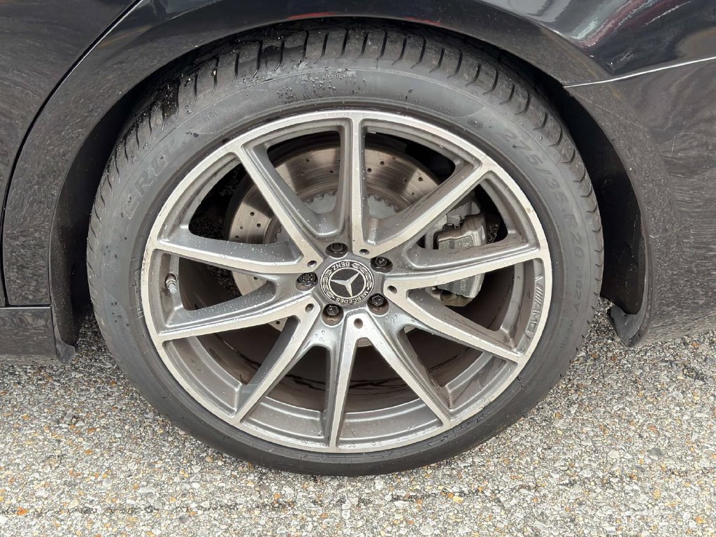 Used 2019 Mercedes-Benz S 560 Sedan image 4