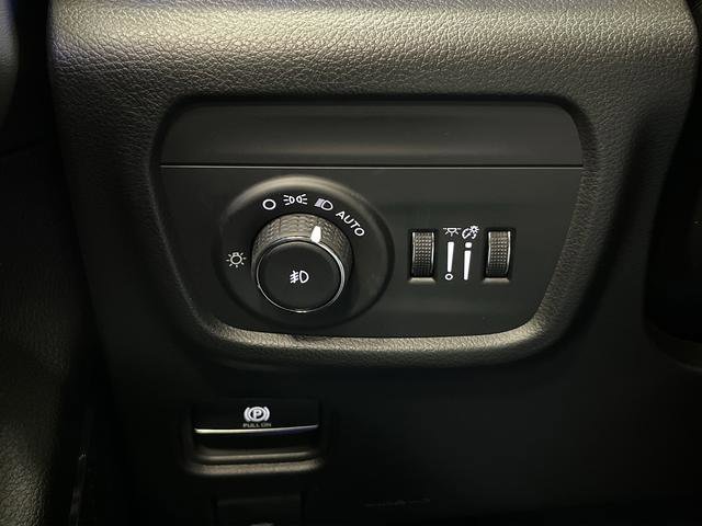 New 2025 Jeep Grand Cherokee L Overland w/ Advanced Protech Group III image 26