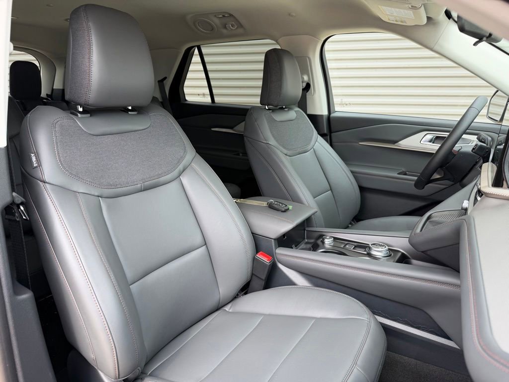 New 2026 Ford Explorer Active w/ Active Comfort Package RWD image 20