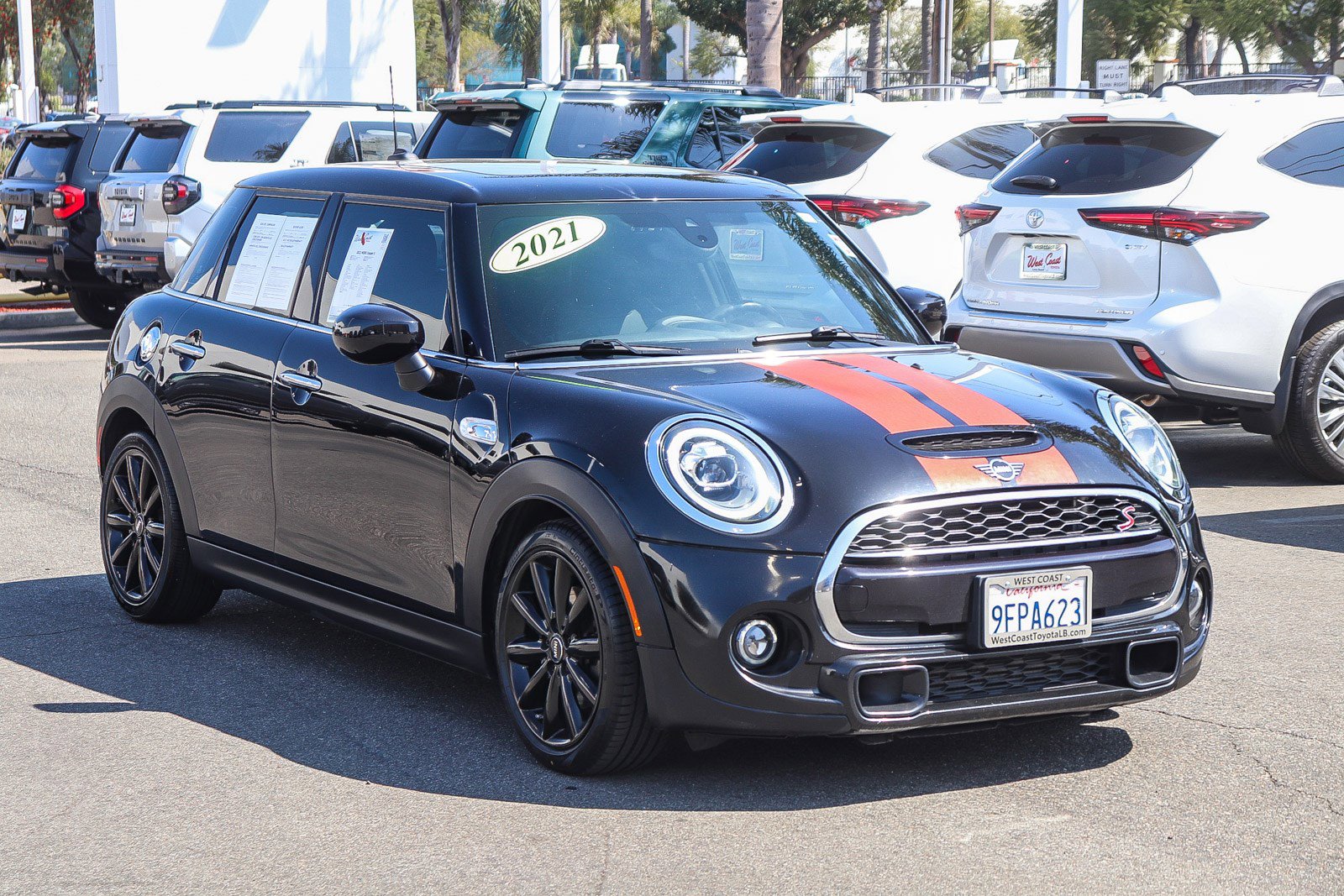 Used 2021 MINI Cooper S FWD image 3