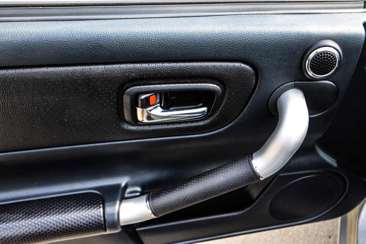 Used 2003 Toyota MR2 image 32