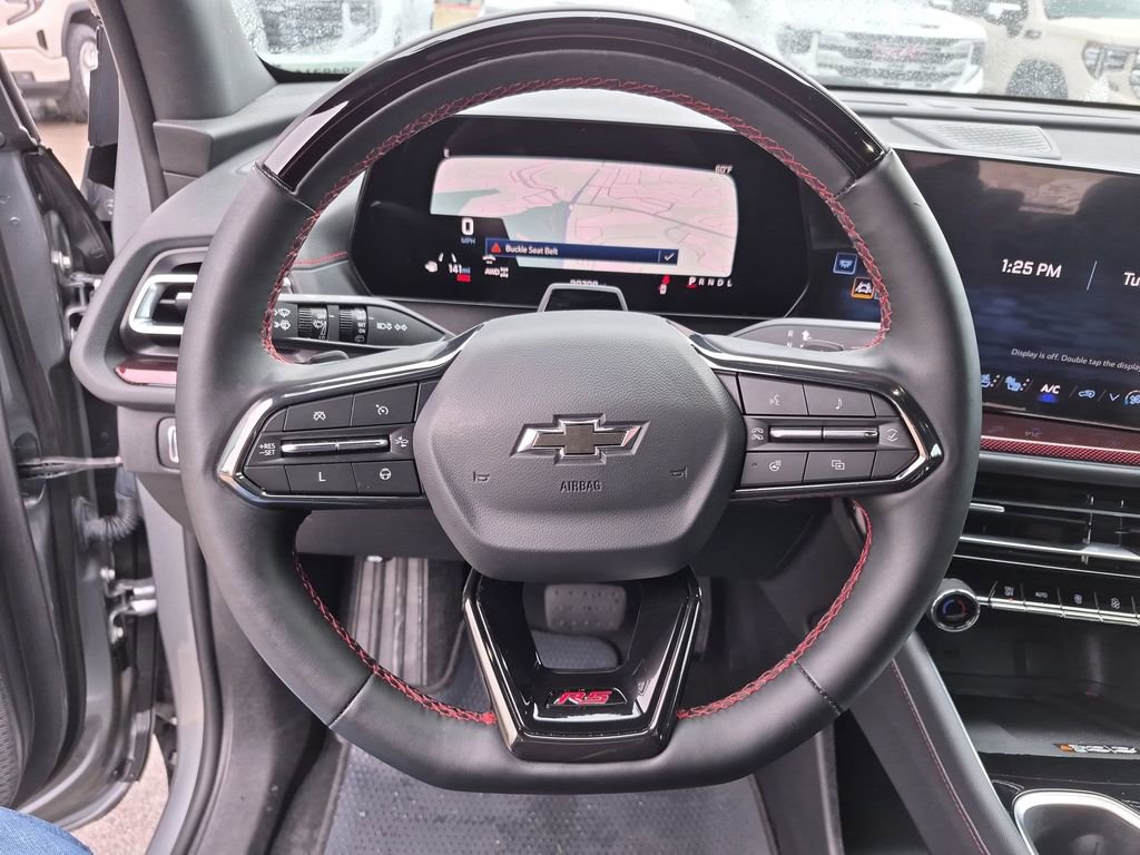 Used 2024 Chevrolet Traverse RS AWD/4WD image 21