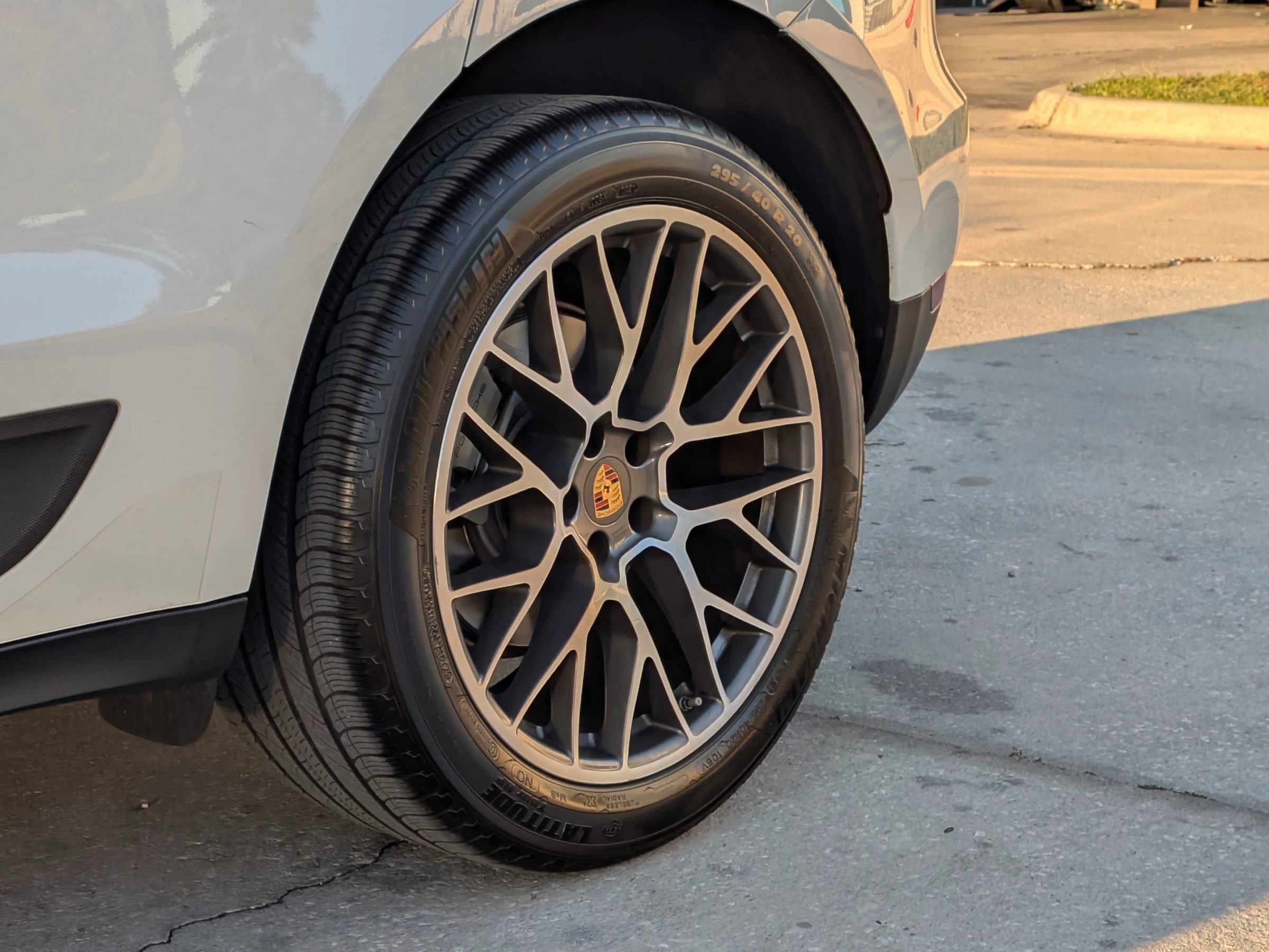 Used 2017 Porsche Macan S image 19