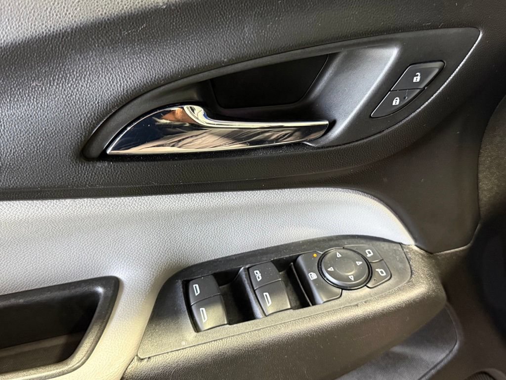 Used 2019 Chevrolet Equinox LS w/ LS Convenience Package AWD/4WD image 29